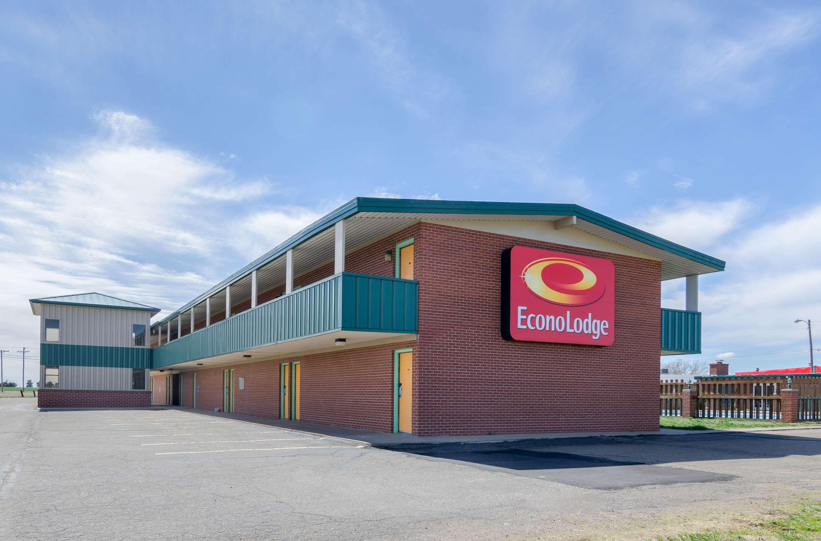 Econo Lodge Wakeeney Экстерьер фото